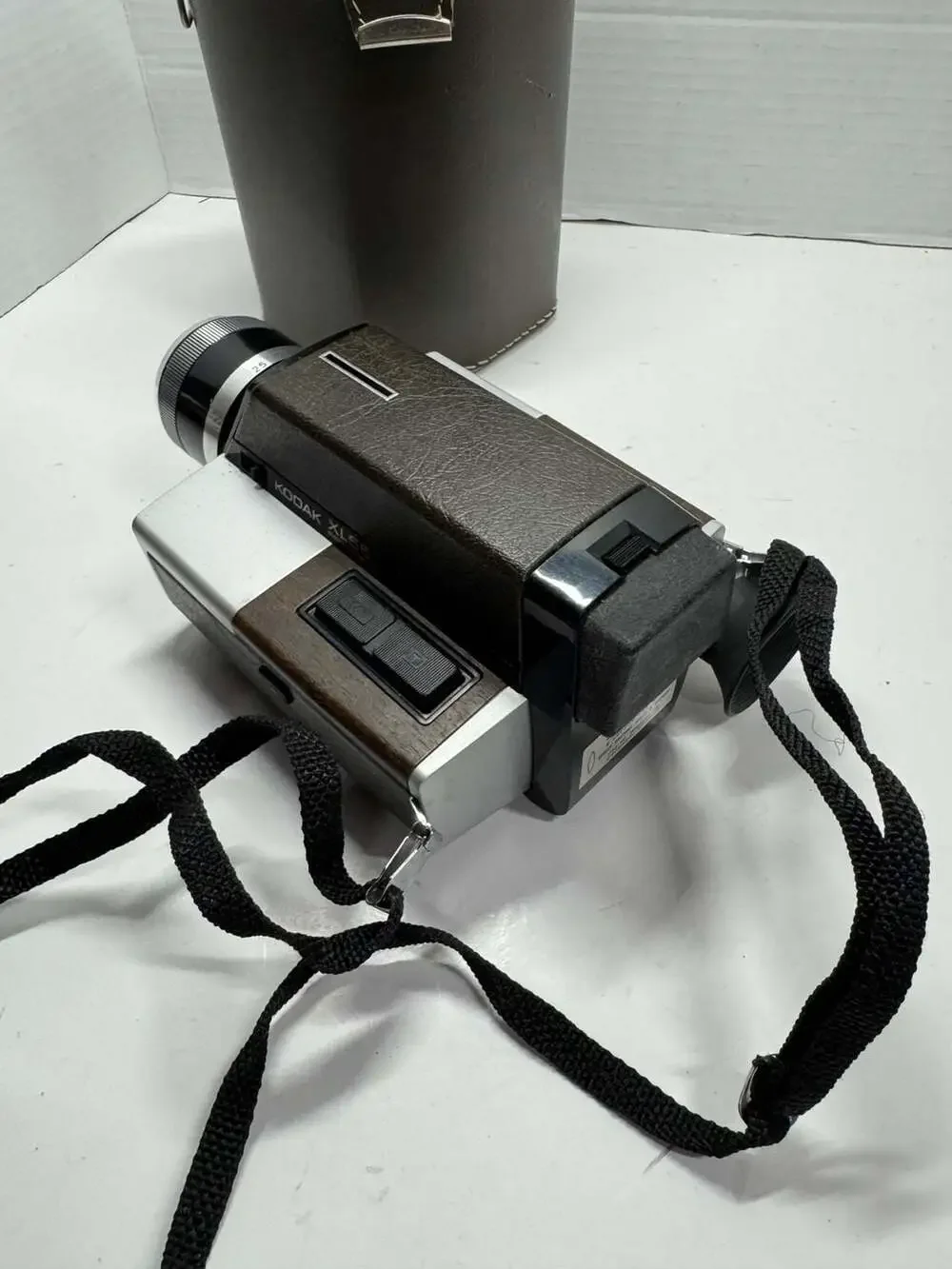 Vintage Kodak XL55 Super 8 Movie Camera with Case and Strap Read details